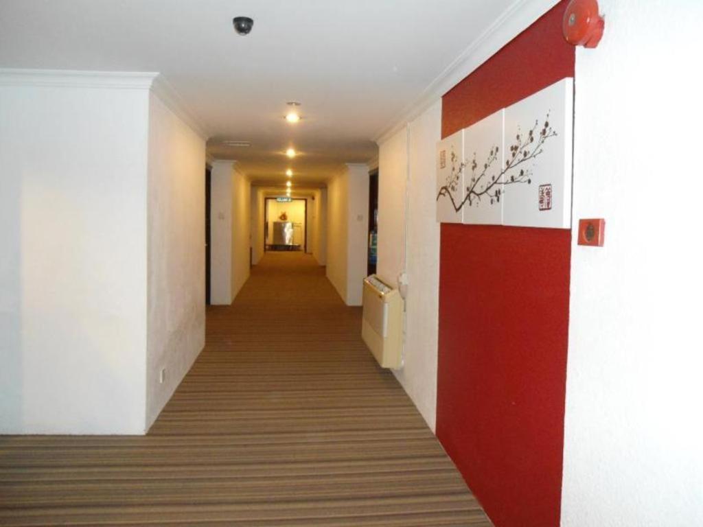 Regent Hotel Bintulu Buitenkant foto