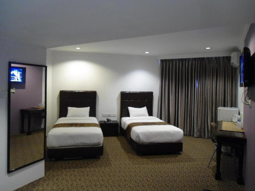 Regent Hotel Bintulu Buitenkant foto