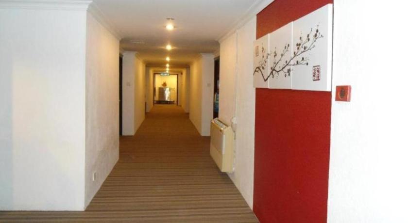 Regent Hotel Bintulu Buitenkant foto