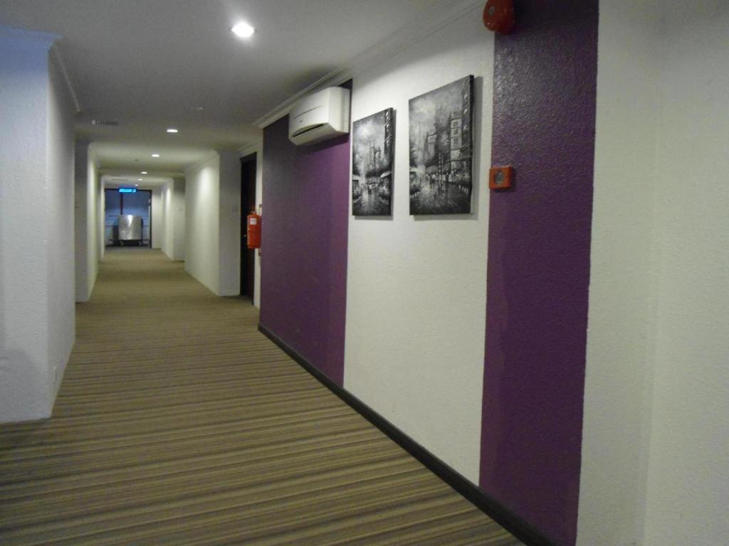 Regent Hotel Bintulu Buitenkant foto